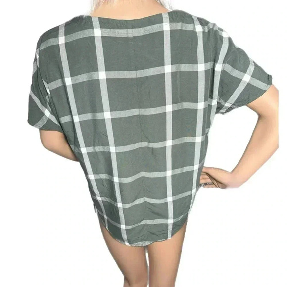 Universal Thread Sage Plaid Blouse Top Button Up Tie Hem Size Womens Small - Picture 5 of 11